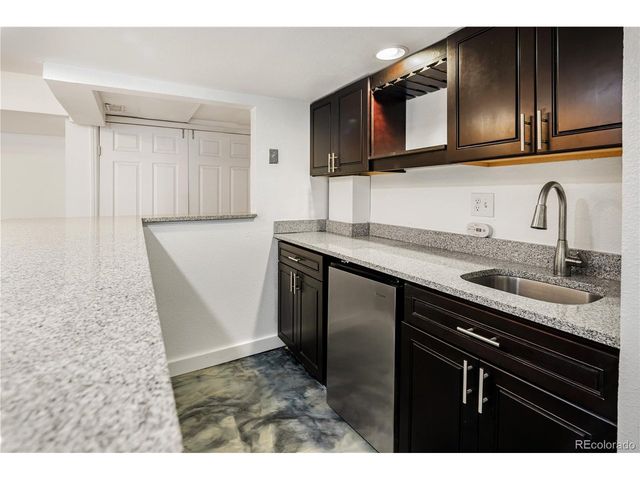3035 N Monaco st Pkwy, Denver, CO 80207