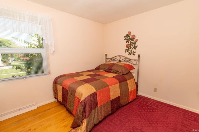 5435 York Road, South Bend, IN 46614