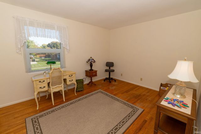 5435 York Road, South Bend, IN 46614