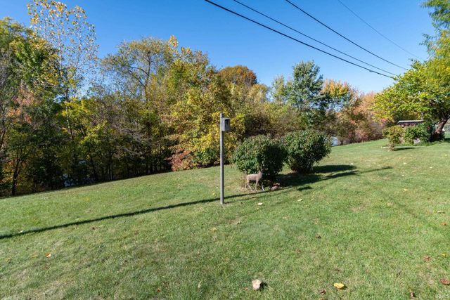 5435 York Road, South Bend, IN 46614