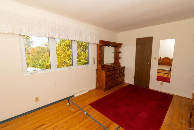 5435 York Road, South Bend, IN 46614