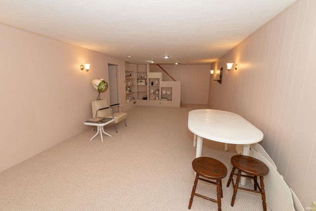 5435 York Road, South Bend, IN 46614