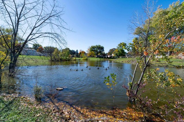 5435 York Road, South Bend, IN 46614