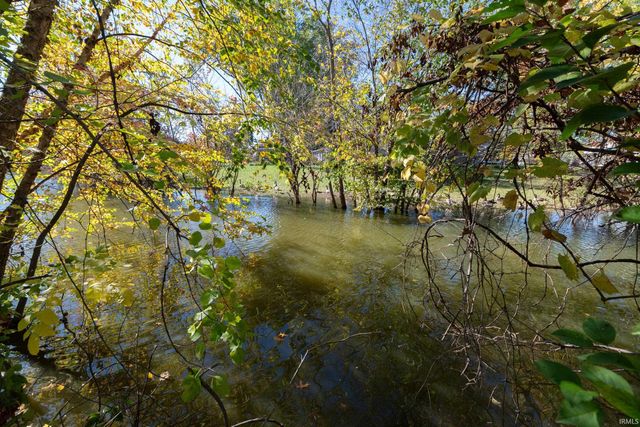 5435 York Road, South Bend, IN 46614