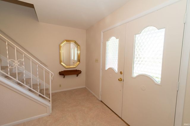 5435 York Road, South Bend, IN 46614