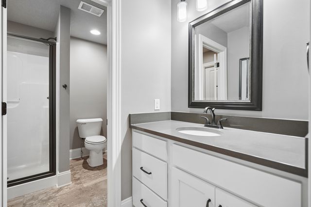4865 Woody Creek Circle, Bettendorf, IA 52722