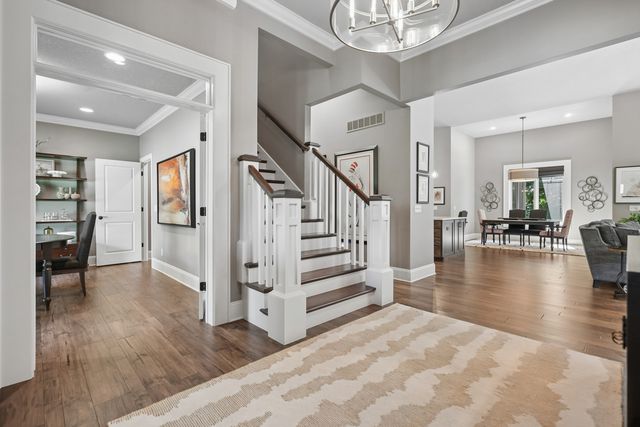 4865 Woody Creek Circle, Bettendorf, IA 52722