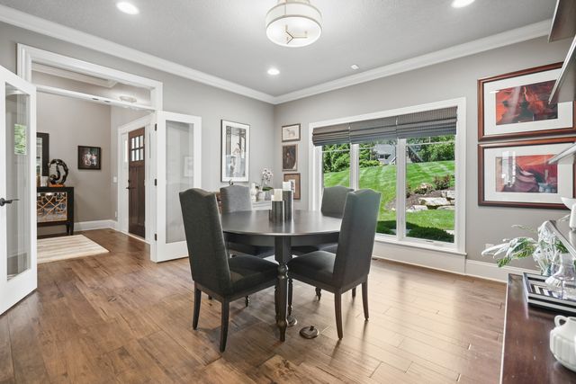 4865 Woody Creek Circle, Bettendorf, IA 52722