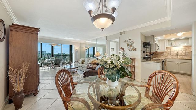 5855 MIDNIGHT PASS ROAD 605, Sarasota, FL 34242