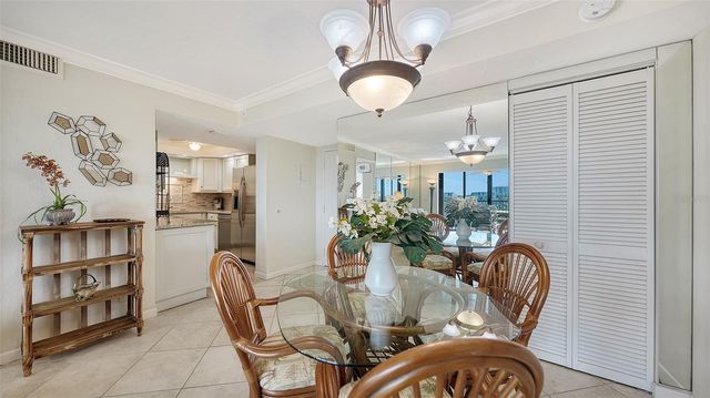 5855 MIDNIGHT PASS ROAD 605, Sarasota, FL 34242