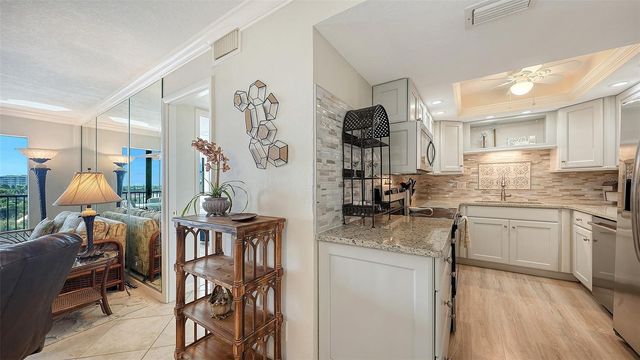 5855 MIDNIGHT PASS ROAD 605, Sarasota, FL 34242