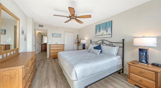5855 MIDNIGHT PASS ROAD 605, Sarasota, FL 34242