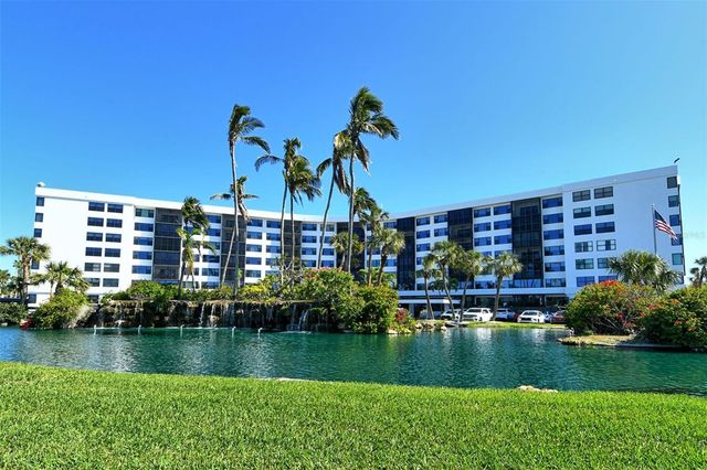 5855 MIDNIGHT PASS ROAD 605, Sarasota, FL 34242