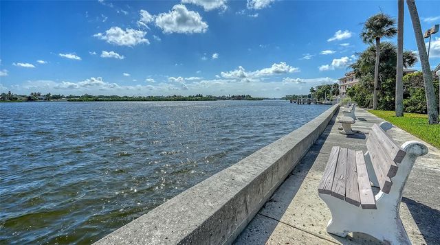 5855 MIDNIGHT PASS ROAD 605, Sarasota, FL 34242