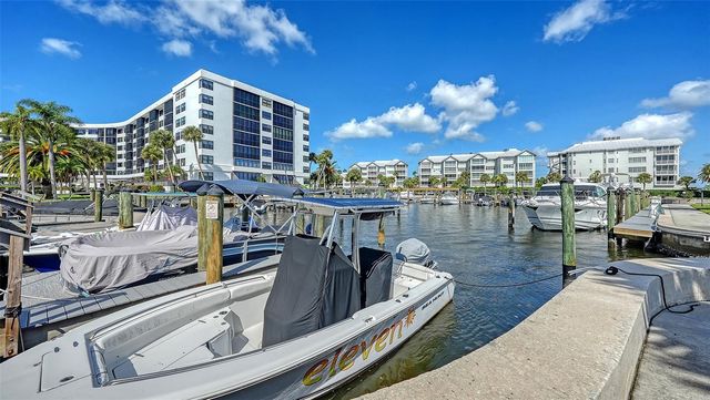 5855 MIDNIGHT PASS ROAD 605, Sarasota, FL 34242