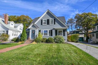 279 N Bay Street, Manchester, NH 03104