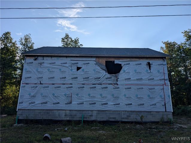 9815 Utica Street, Evans, NY 14006