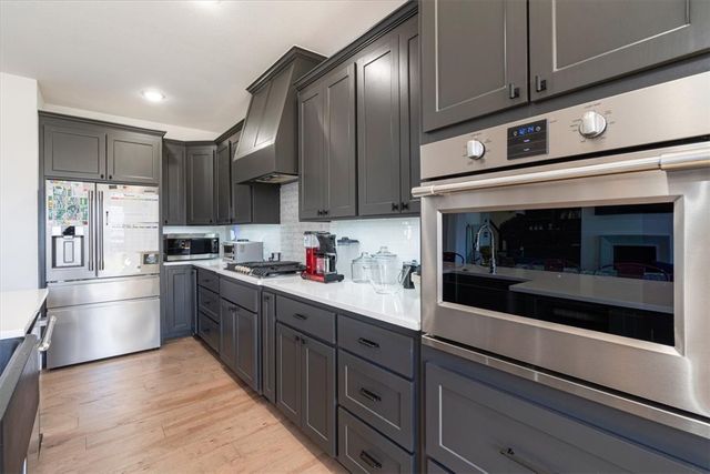 302 SW Chardonnay Street, Bentonville, AR 72712