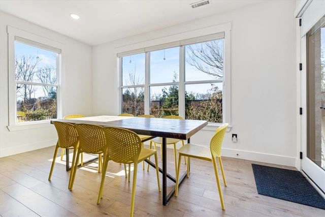 302 SW Chardonnay Street, Bentonville, AR 72712