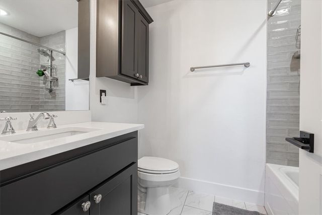 302 SW Chardonnay Street, Bentonville, AR 72712