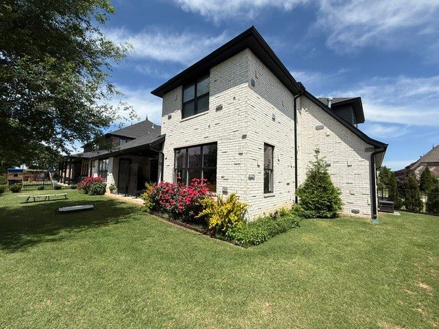 302 SW Chardonnay Street, Bentonville, AR 72712