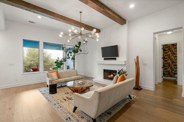 288 Hazy Hills LOOP, Dripping Springs, TX 78620