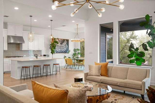 288 Hazy Hills LOOP, Dripping Springs, TX 78620