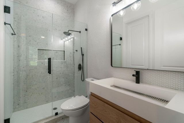 288 Hazy Hills LOOP, Dripping Springs, TX 78620