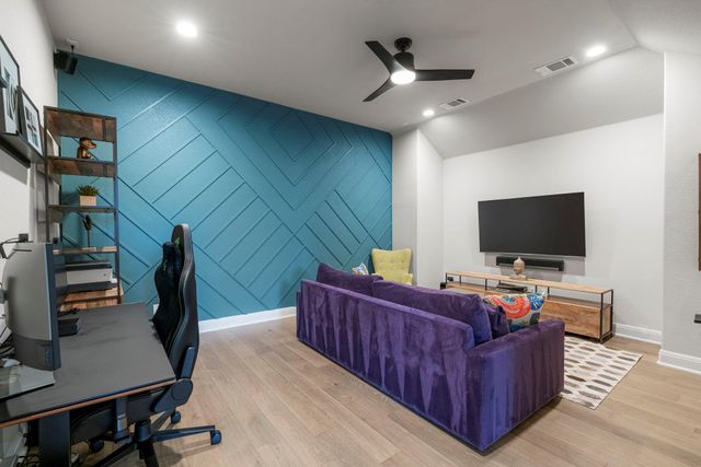 288 Hazy Hills LOOP, Dripping Springs, TX 78620