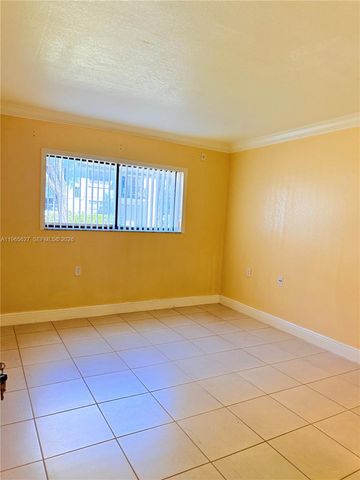 7140 NW 179th St 107, Hialeah, FL 33015