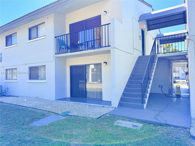 7140 NW 179th St 107, Hialeah, FL 33015