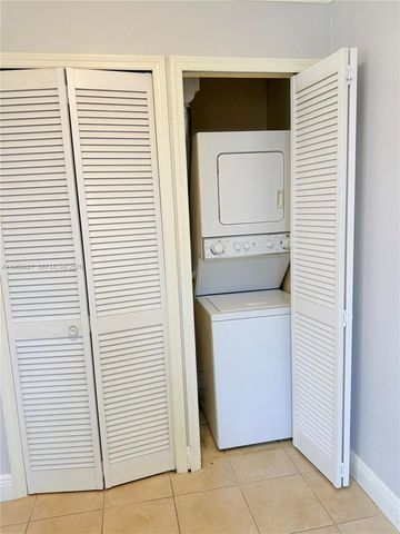 7140 NW 179th St 107, Hialeah, FL 33015