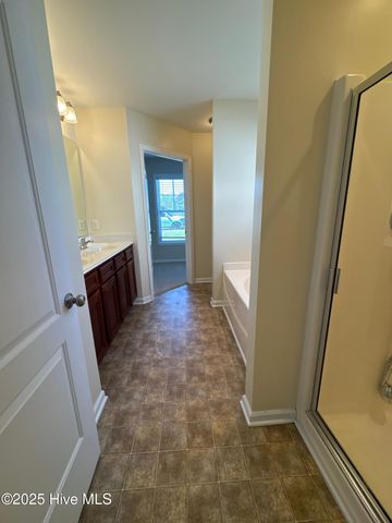 386 Sonoma Road, Jacksonville, NC 28546
