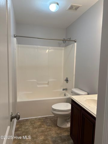 386 Sonoma Road, Jacksonville, NC 28546