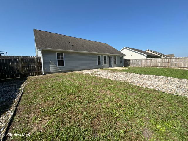386 Sonoma Road, Jacksonville, NC 28546