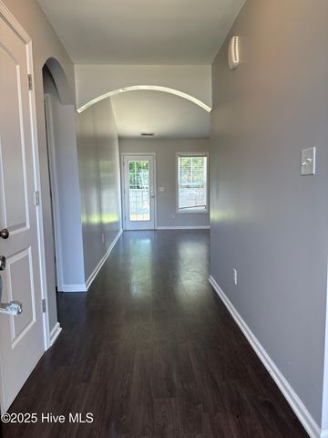 386 Sonoma Road, Jacksonville, NC 28546
