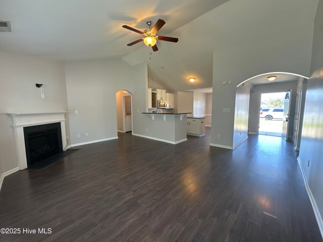 386 Sonoma Road, Jacksonville, NC 28546