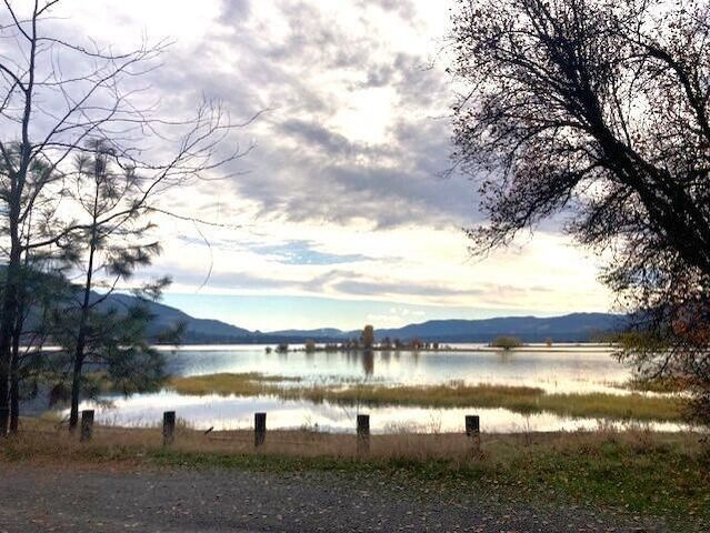 1353 Lake Roosevelt Way, Kettle Falls, WA 99141