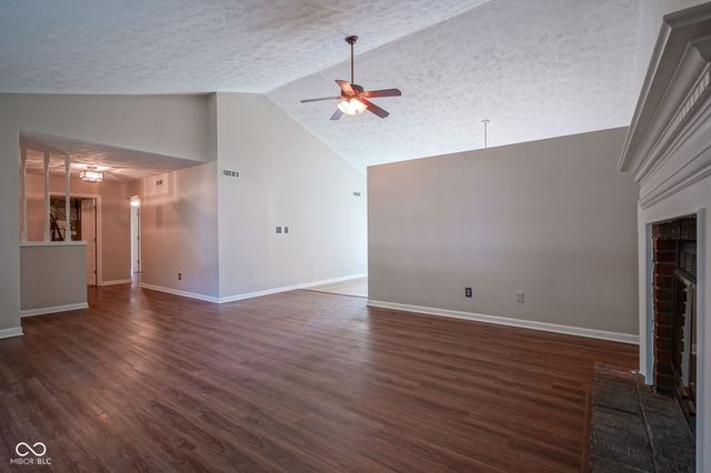 8809 Haddington Drive N, Indianapolis, IN 46256