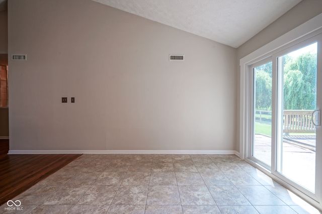 8809 Haddington Drive N, Indianapolis, IN 46256