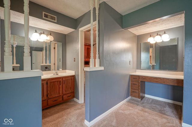 8809 Haddington Drive N, Indianapolis, IN 46256