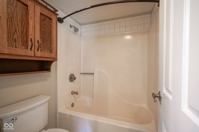 8809 Haddington Drive N, Indianapolis, IN 46256