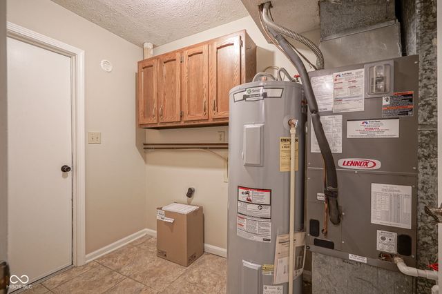 8809 Haddington Drive N, Indianapolis, IN 46256