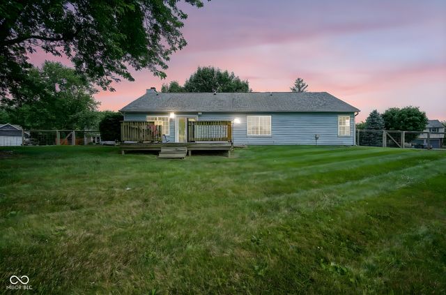 8809 Haddington Drive N, Indianapolis, IN 46256