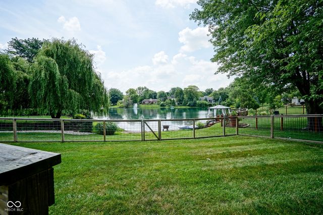 8809 Haddington Drive N, Indianapolis, IN 46256