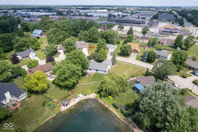 8809 Haddington Drive N, Indianapolis, IN 46256