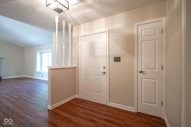 8809 Haddington Drive N, Indianapolis, IN 46256