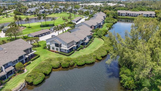 2104 Fairway Drive S, Jupiter, FL 33477
