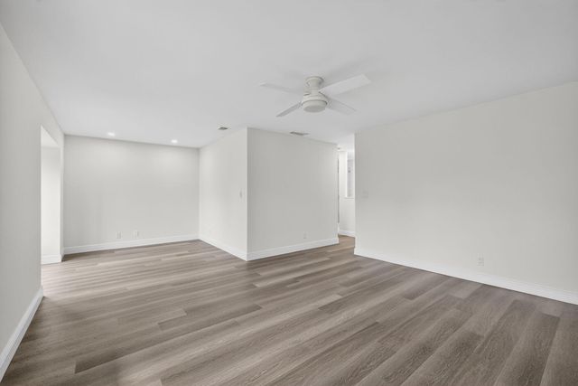 2104 Fairway Drive S, Jupiter, FL 33477