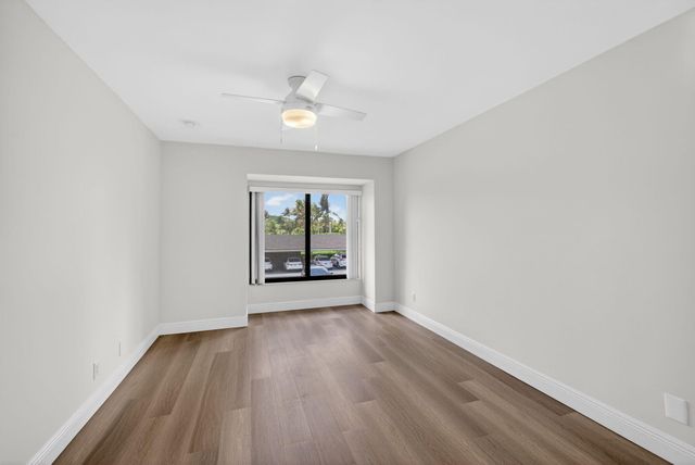 2104 Fairway Drive S, Jupiter, FL 33477
